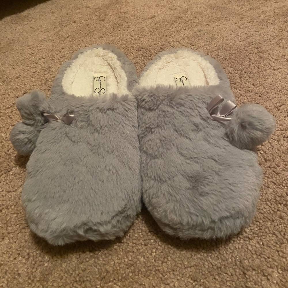 Fuzzy Jessica Simpson slippers